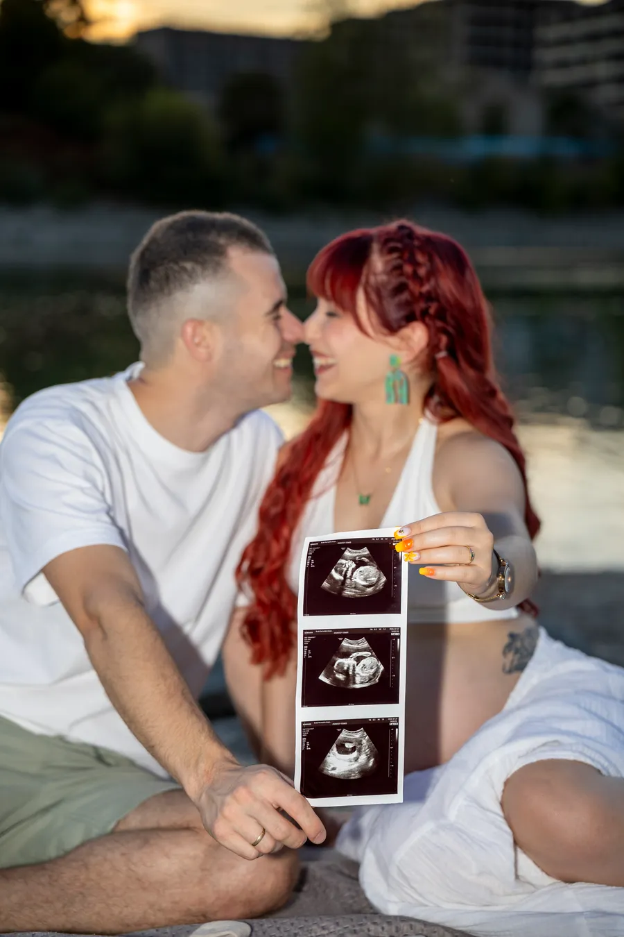Maternity photoshoot on the beach — páros fotózás, Budapest — Gáspár Enikő Photography